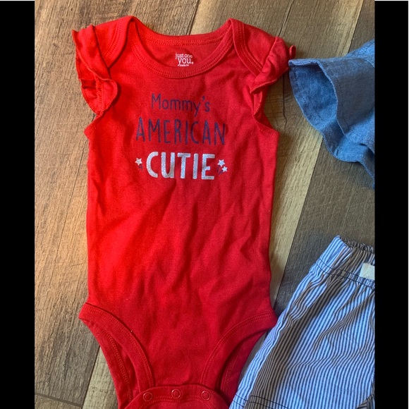 NEW Carter’s 3 Piece Infant Girl Set - Picture 2 of 10
